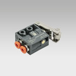 VME-1 roller lever, 3/2 NC, axial Ø 4